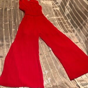 NWT Size 6 Wide Leg/high neck/sleeveless Nanette Elegant Red Jumpsuit